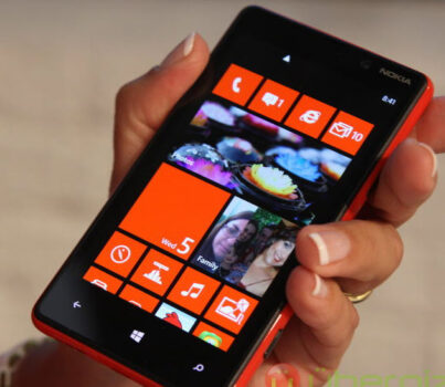 Windows Phone 8 - Nokia Lumia 820